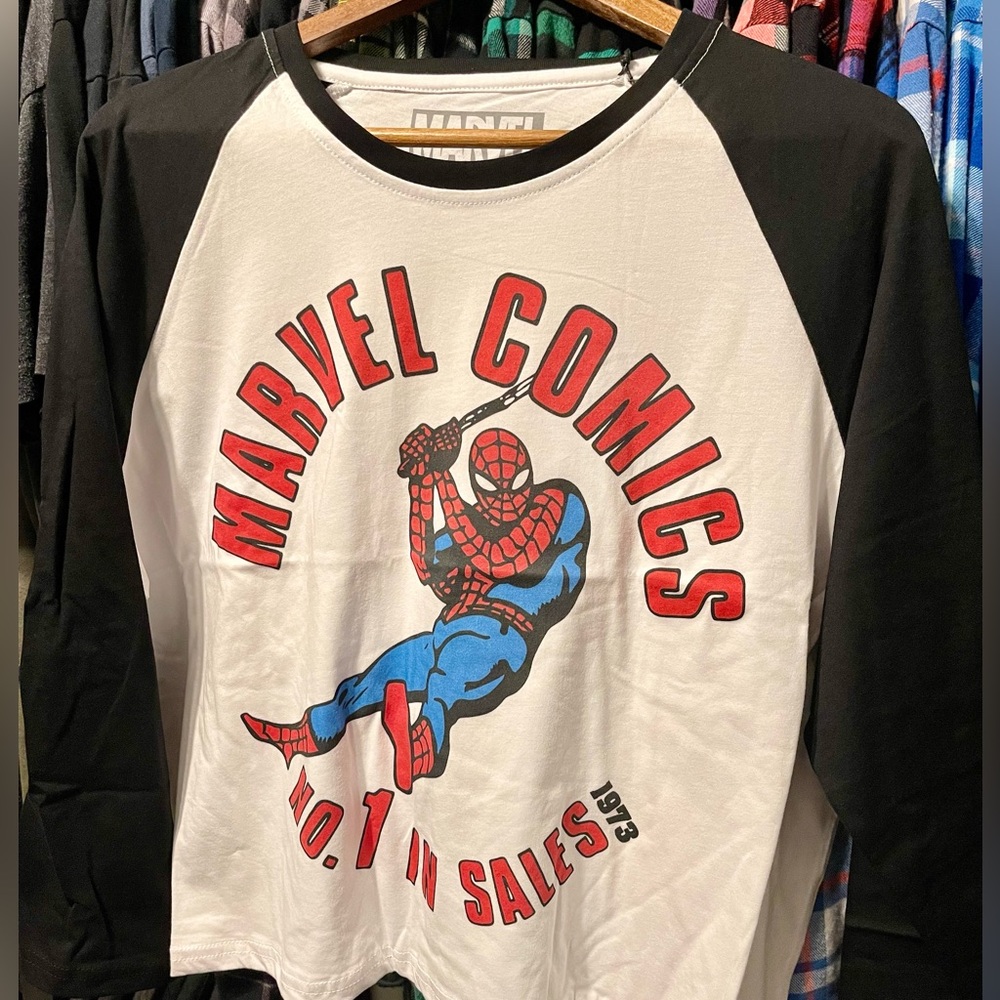 Cakeworthy Marvel Spider-Man Crop Raglan shirt